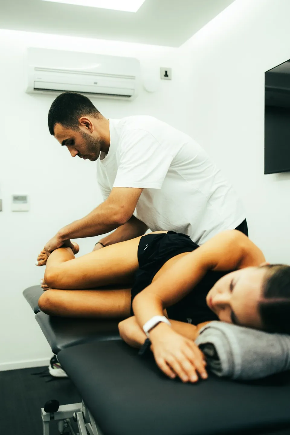 Side-lying movement assessment at DVOTION